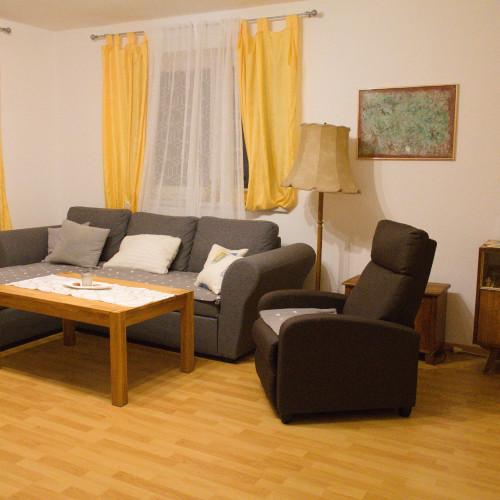 Narrenhaus sillweg fohnsdorf wohnzimmer 03