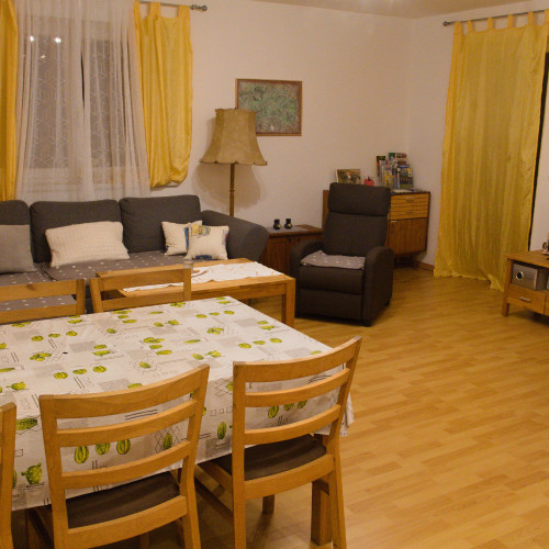 Narrenhaus sillweg fohnsdorf wohnzimmer 08